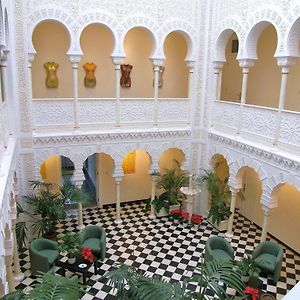 Hotel Alhambra